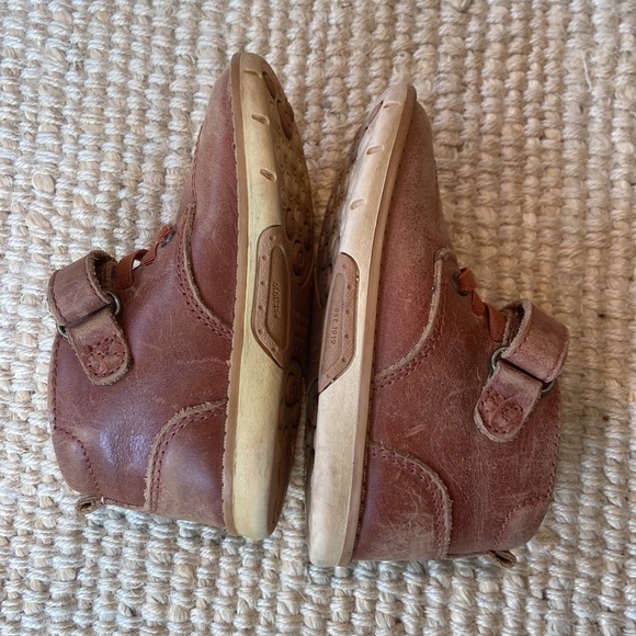 STRIDE RITE Little Kid’s Quinn Boot, 6M - Picture 2 of 5